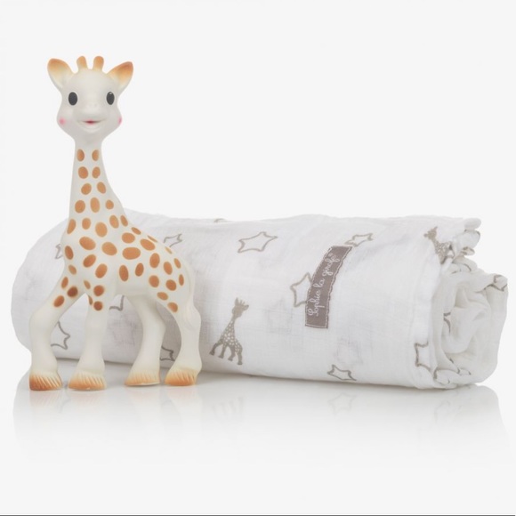 Sophie the Giraffe Gift Set - Picture 2 of 7